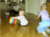 alla_spelar_boll.jpg (32836 byte)